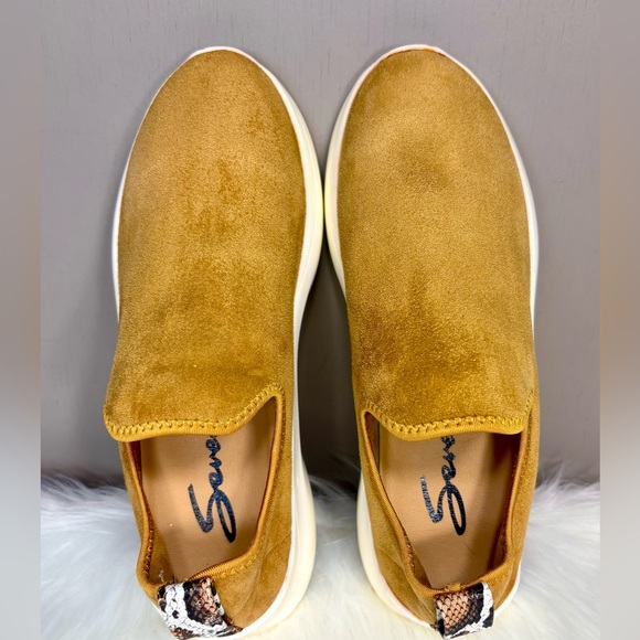 Seven7 Waterproof Sneaker - Picture 7 of 8